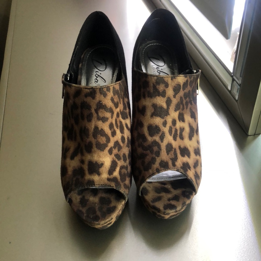 Black and leopard Color Diba London Shoes